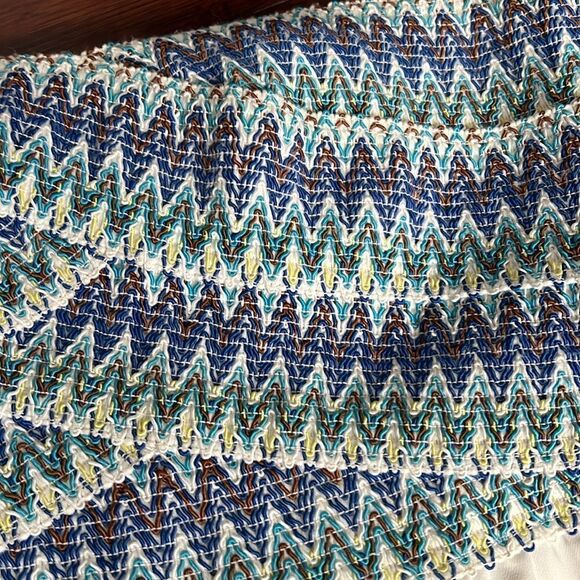 WOW Couture Embroidered Blue & White Shorts Romper - Like New Size Small - Picture 3 of 6